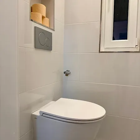 아파트 Modern Flat In