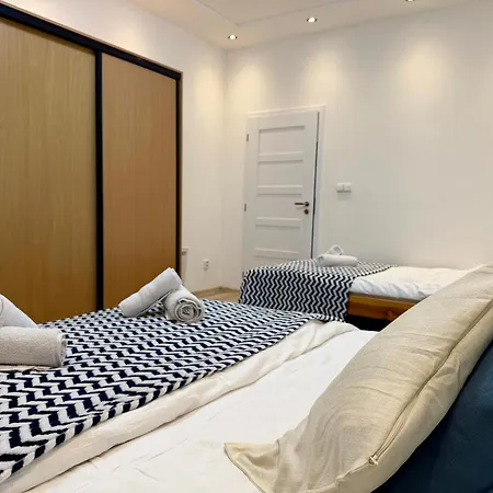 Modern Flat In 아파트