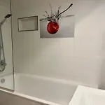 Modern Flat In شقة