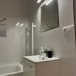 شقة Modern Flat In *